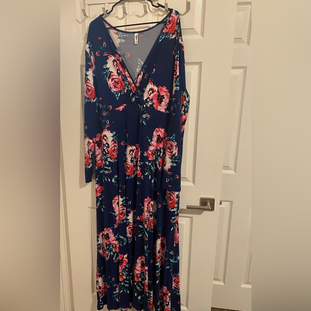 Long sleeve formal floral maxi dress (plus size)
